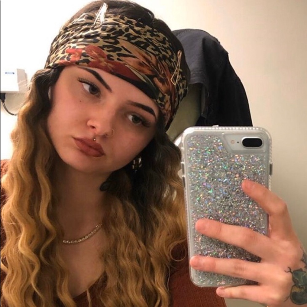 Meet your Posher, Haley